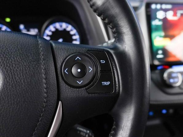 Toyota RAV4 IV (XA40) Рестайлинг с пробегом 2019 года, цена 2 749 325 рублей, 122144 км, внедорожник, Автокод Объявления