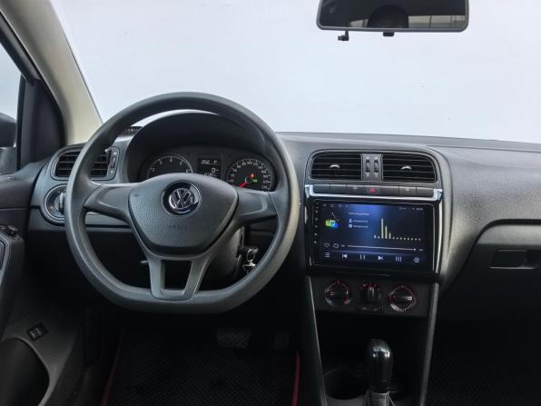 Volkswagen Polo V Рестайлинг с пробегом 2019 года, цена 1 230 000 рублей, 101000 км, седан, Автокод Объявления