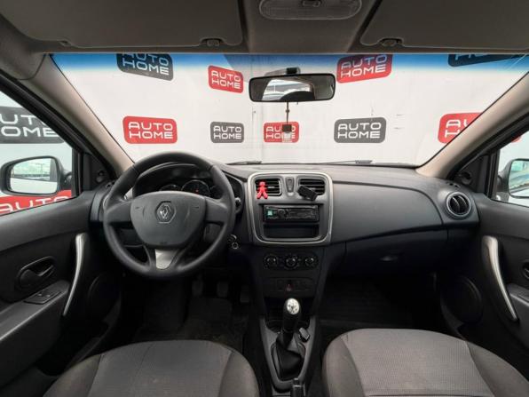 Renault Logan II с пробегом 2018 года, цена 549 990 рублей, 175000 км, седан, Автокод Объявления