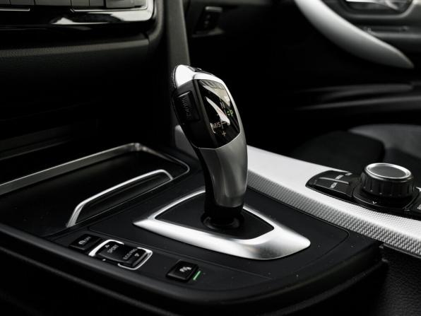 BMW 3 серии VI (F3x) Рестайлинг с пробегом 2018 года, цена 2 435 000 рублей, 149547 км, седан, Автокод Объявления