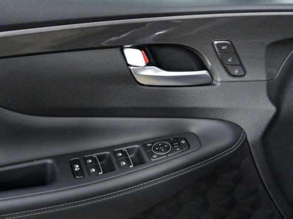 Hyundai Santa Fe IV Рестайлинг с пробегом 2022 года, цена 3 998 000 рублей, 91948 км, внедорожник, Автокод Объявления