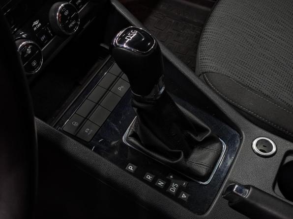 Skoda Octavia III (A7) Рестайлинг с пробегом 2020 года, цена 2 650 000 рублей, 95335 км, лифтбек, Автокод Объявления