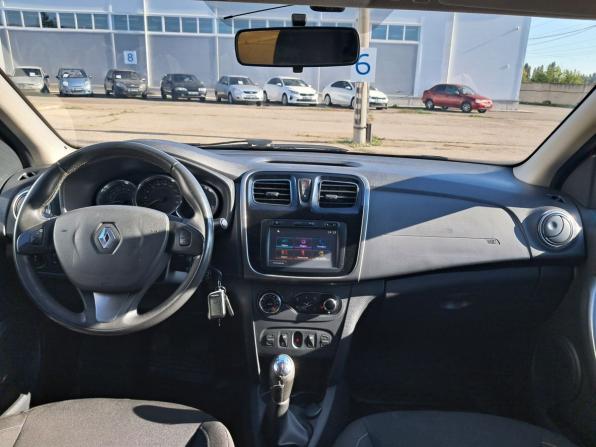 Renault Sandero II с пробегом 2017 года, цена 849 000 рублей, 174810 км, хэтчбек, Автокод Объявления