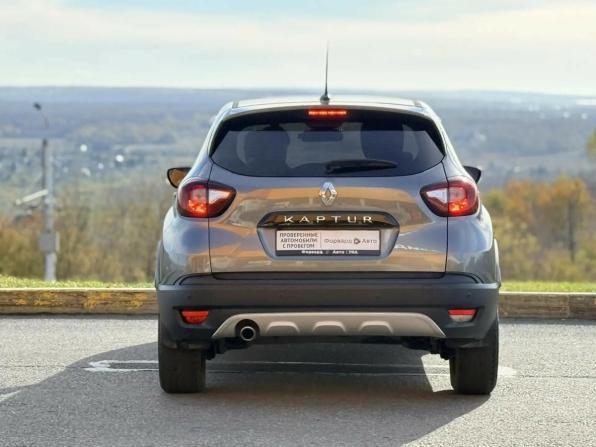 Renault Kaptur I Рестайлинг с пробегом 2021 года, цена 1 550 000 рублей, 109642 км, внедорожник, Автокод Объявления