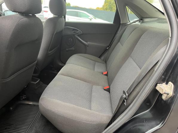Ford Focus I Рестайлинг с пробегом 2004 года, цена 185 000 рублей, 292000 км, седан, Автокод Объявления