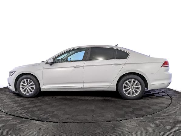 Volkswagen Passat B8 с пробегом 2019 года, цена 2 090 000 рублей, 116847 км, седан, Автокод Объявления