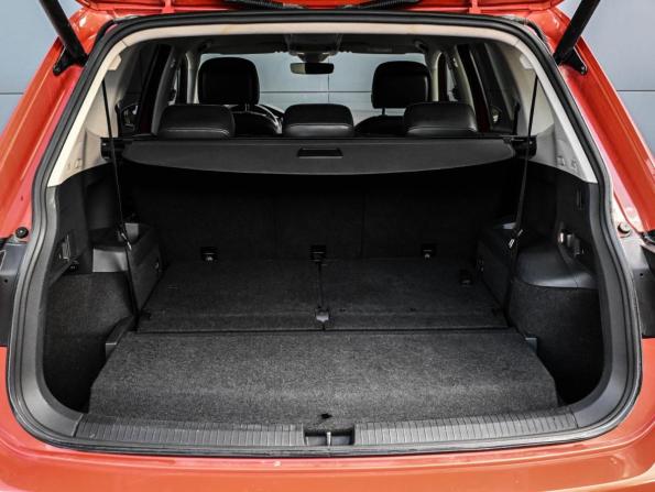 Volkswagen Tiguan II с пробегом 2019 года, цена 2 684 000 рублей, 146666 км, внедорожник, Автокод Объявления