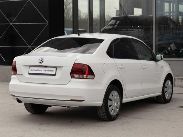 Volkswagen Polo V Рестайлинг с пробегом 2016 года, цена 825 000 рублей, 101580 км, седан, Автокод Объявления