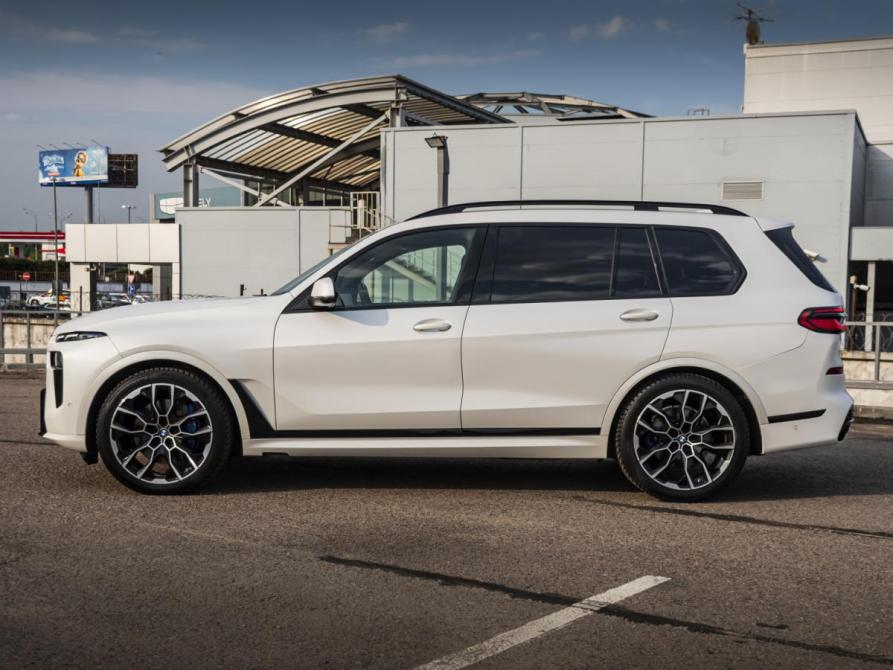 BMW X7 I (G07) Рестайлинг Москва  - изображение 8