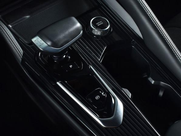 Geely Monjaro I с пробегом 2024 года, цена 3 549 999 рублей, 32150 км, внедорожник, Автокод Объявления