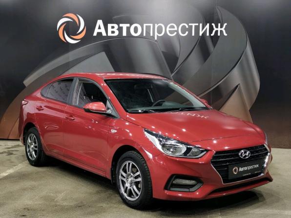 Hyundai Solaris II с пробегом 2019 года, цена 1 376 000 рублей, 62522 км, седан, Автокод Объявления