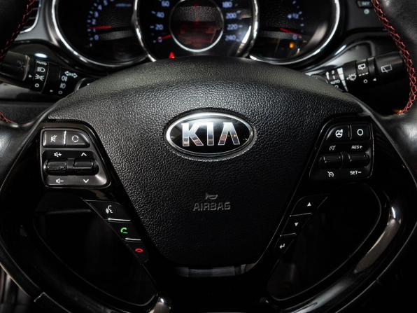 Kia Ceed II с пробегом 2012 года, цена 1 250 000 рублей, 129000 км, хэтчбек, Автокод Объявления