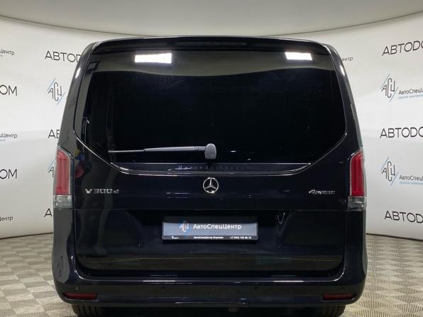 Mercedes-Benz V-Класс III (W447) Рестайлинг 2 с пробегом 2024 года, цена 11 097 000 рублей, 77453 км, минивэн, Автокод Объявления