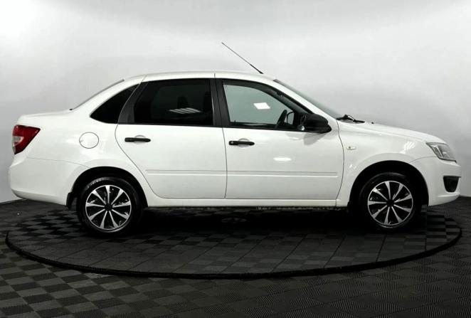 Lada (ВАЗ) Granta I с пробегом 2017 года, цена 570 000 рублей, 53959 км, седан, Автокод Объявления