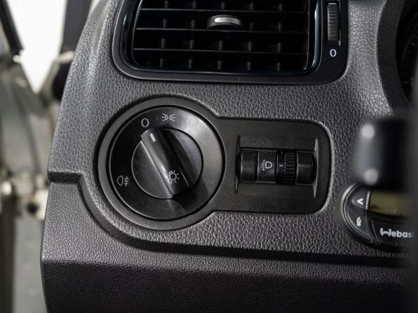 Volkswagen Polo V с пробегом 2012 года, цена 700 000 рублей, 212085 км, седан, Автокод Объявления