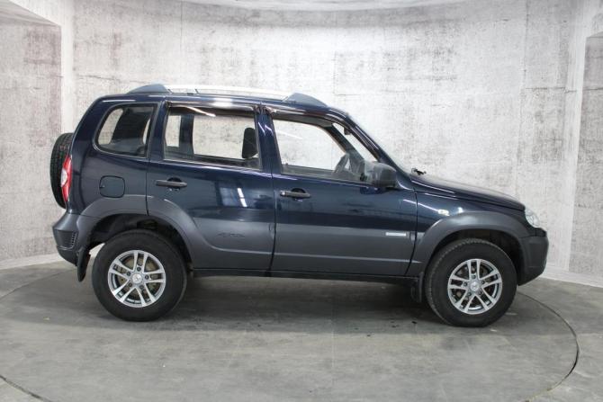 Chevrolet Niva I Рестайлинг с пробегом 2015 года, цена 587 000 рублей, 92387 км, внедорожник, Автокод Объявления