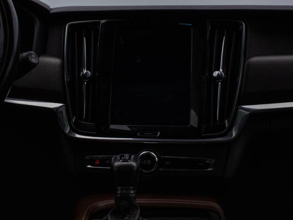 Volvo V90 Cross Country I с пробегом 2017 года, цена 2 550 000 рублей, 258824 км, универсал, Автокод Объявления