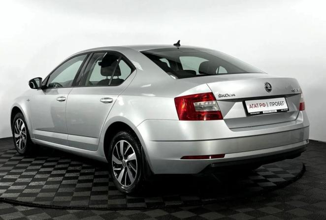 Skoda Octavia III (A7) Рестайлинг с пробегом 2019 года, цена 1 690 000 рублей, 121200 км, универсал, Автокод Объявления