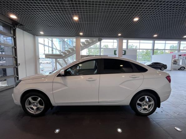 Lada (ВАЗ) Vesta I с пробегом 2022 года, цена 1 221 000 рублей, 64555 км, седан, Автокод Объявления