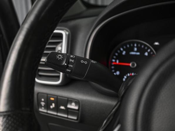 Kia Sportage IV Рестайлинг с пробегом 2019 года, цена 2 387 640 рублей, 101801 км, внедорожник, Автокод Объявления