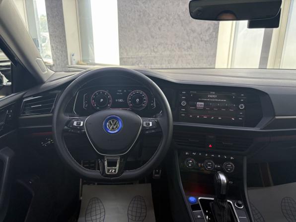 Volkswagen Jetta VII с пробегом 2021 года, цена 2 495 000 рублей, 46413 км, седан, Автокод Объявления