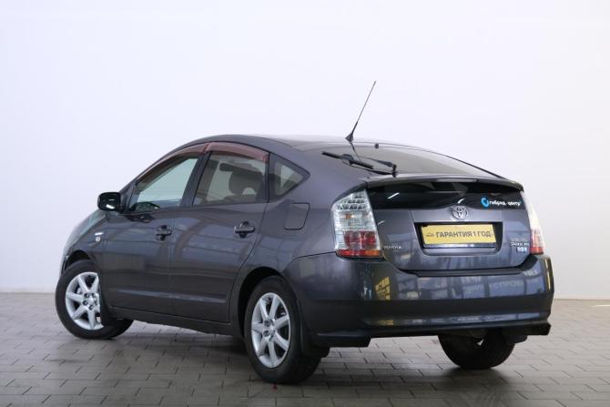 Toyota Prius II Рестайлинг (XW20) с пробегом 2008 года, цена 839 000 рублей, 235000 км, лифтбек, Автокод Объявления