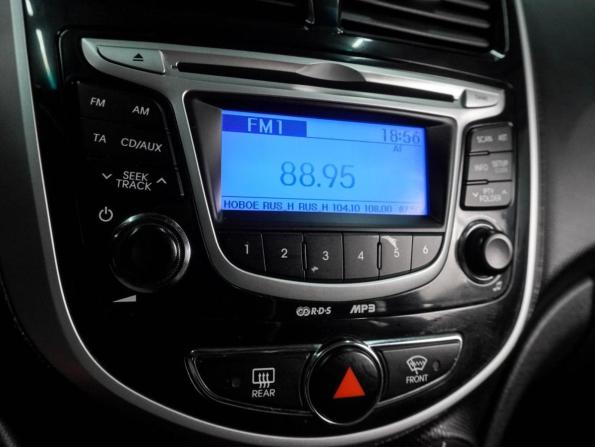 Hyundai Solaris I с пробегом 2012 года, цена 799 000 рублей, 191478 км, хэтчбек, Автокод Объявления