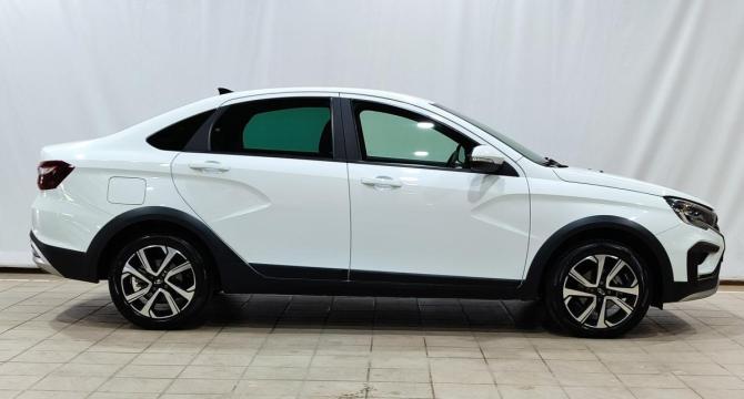 Lada (ВАЗ) Vesta I Рестайлинг (NG) с пробегом 2023 года, цена 1 350 000 рублей, 52450 км, седан, Автокод Объявления