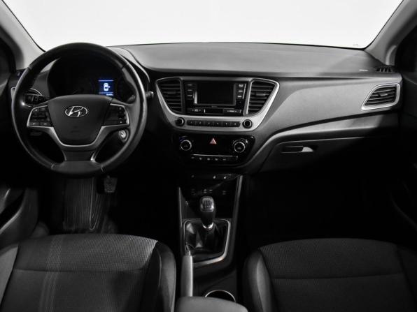 Hyundai Solaris II с пробегом 2017 года, цена 1 189 000 рублей, 156482 км, седан, Автокод Объявления