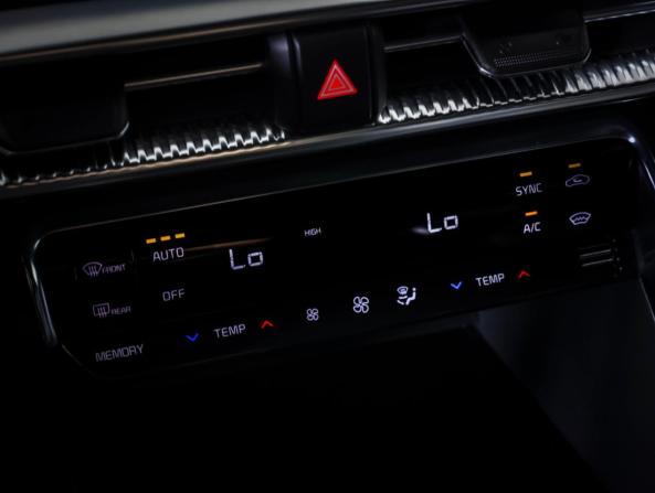 Kia K5 III с пробегом 2021 года, цена 3 049 000 рублей, 48322 км, седан, Автокод Объявления