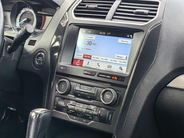 Ford Explorer V Рестайлинг с пробегом 2017 года, цена 2 129 000 рублей, 202055 км, внедорожник, Автокод Объявления
