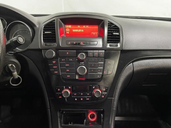 Opel Insignia I с пробегом 2012 года, цена 750 000 рублей, 300241 км, седан, Автокод Объявления
