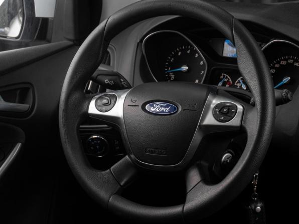 Ford Focus III с пробегом 2013 года, цена 799 000 рублей, 131185 км, хэтчбек, Автокод Объявления