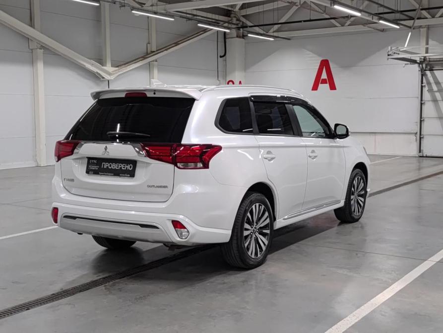 Mitsubishi Outlander III Рестайлинг 3 Казань  - изображение 6