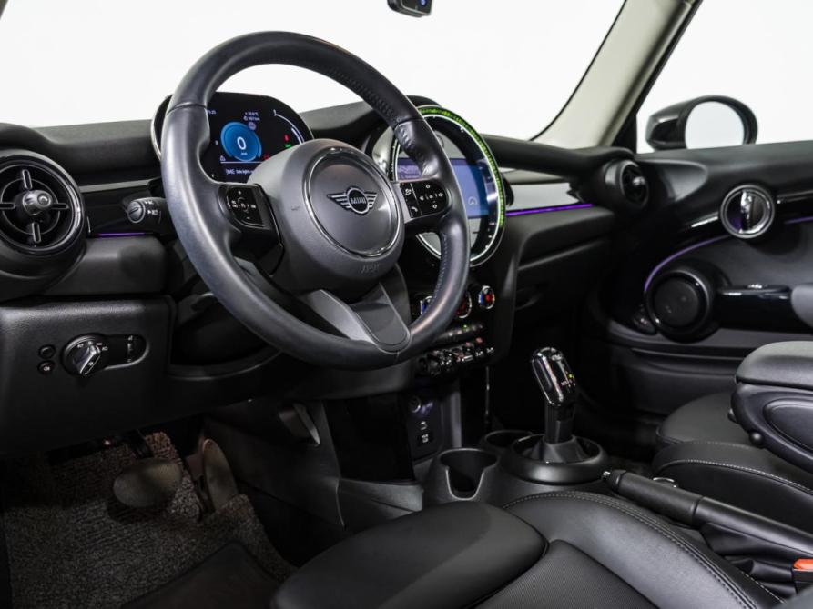 Mini Hatch III (F55/F56) Рестайлинг 2 Москва  - изображение 10