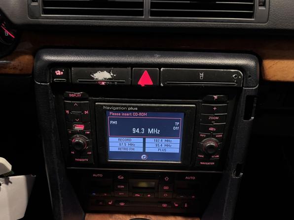 Audi A4 II (B6) с пробегом 2003 года, цена 340 000 рублей, 262525 км, универсал, Автокод Объявления