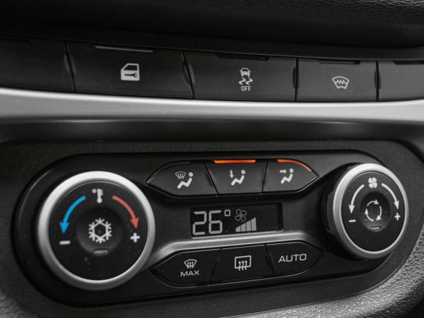 Lada (ВАЗ) Vesta I с пробегом 2019 года, цена 930 000 рублей, 128346 км, седан, Автокод Объявления