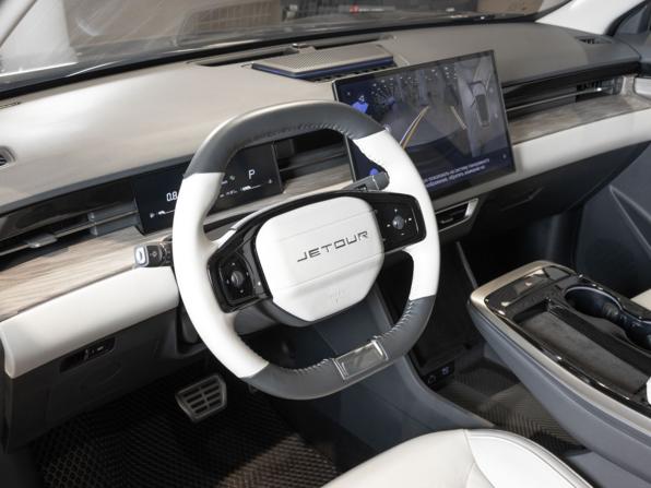 JETOUR DASHING I с пробегом 2024 года, цена 2 292 800 рублей, 14192 км, внедорожник, Автокод Объявления