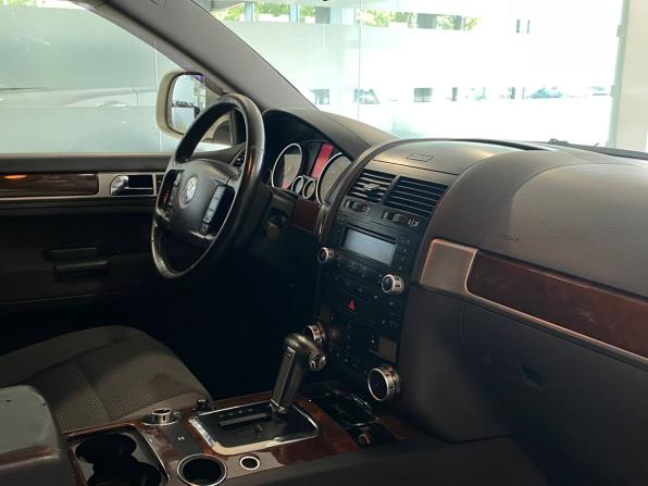 Volkswagen Touareg I Рестайлинг с пробегом 2008 года, цена 975 000 рублей, 312564 км, внедорожник, Автокод Объявления