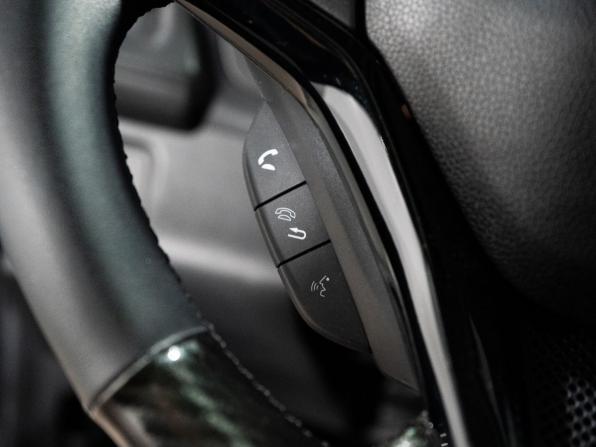 Honda Vezel I Рестайлинг с пробегом 2020 года, цена 1 950 000 рублей, 61516 км, внедорожник, Автокод Объявления