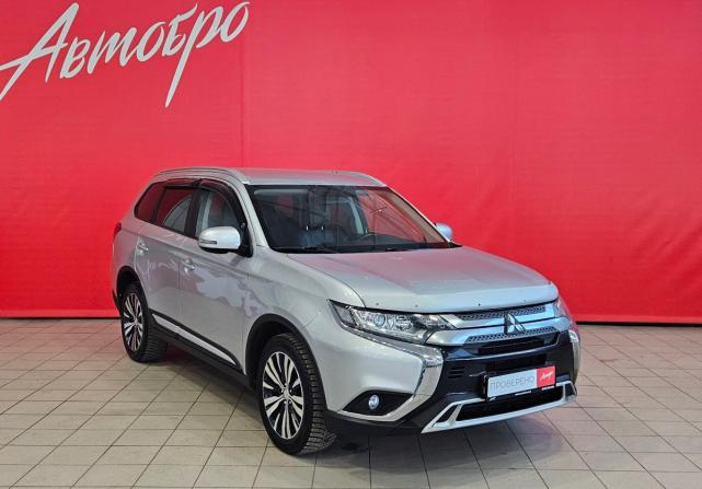 Mitsubishi Outlander III Рестайлинг 3 с пробегом 2018 года, цена 1 920 000 рублей, 160000 км, внедорожник, Автокод Объявления