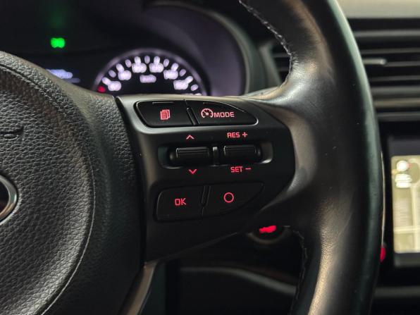 Kia Rio IV с пробегом 2018 года, цена 1 453 000 рублей, 90302 км, седан, Автокод Объявления