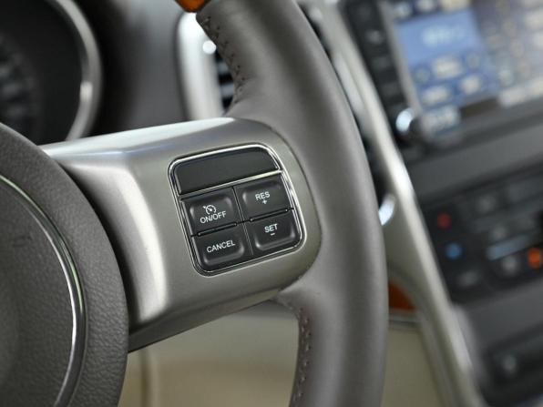 Jeep Grand Cherokee IV (WK2) с пробегом 2013 года, цена 1 339 000 рублей, 131044 км, внедорожник, Автокод Объявления