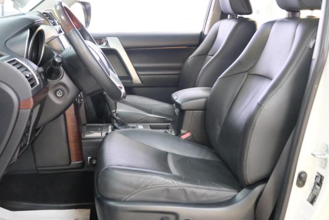 Toyota Land Cruiser Prado 150 Series Рестайлинг 1 с пробегом 2015 года, цена 4 529 000 рублей, 143000 км, внедорожник, Автокод Объявления