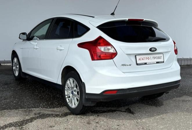 Ford Focus III с пробегом 2013 года, цена 795 000 рублей, 166260 км, хэтчбек, Автокод Объявления