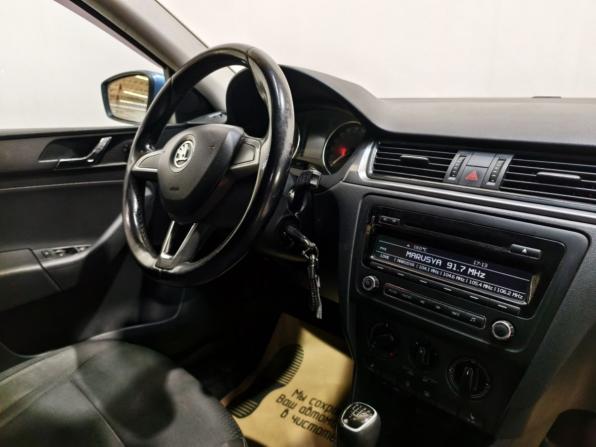 Skoda Rapid I с пробегом 2014 года, цена 815 000 рублей, 237527 км, лифтбек, Автокод Объявления