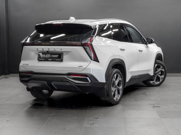 Geely Atlas II с пробегом 2025 года, цена 3 330 000 рублей, 2623 км, внедорожник, Автокод Объявления