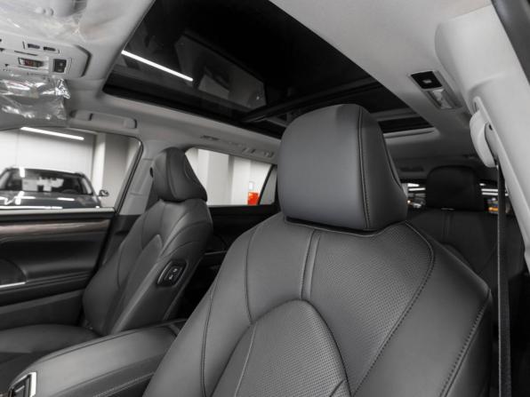 Toyota Highlander IV (XU70) с пробегом 2025 года, цена 5 225 000 рублей, 50 км, внедорожник, Автокод Объявления
