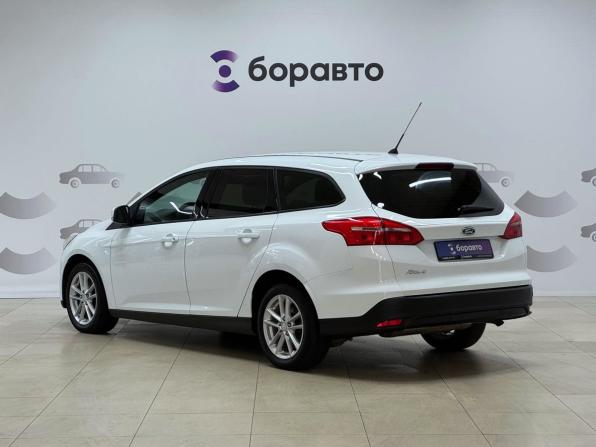 Ford Focus III Рестайлинг с пробегом 2015 года, цена 890 000 рублей, 256385 км, универсал, Автокод Объявления