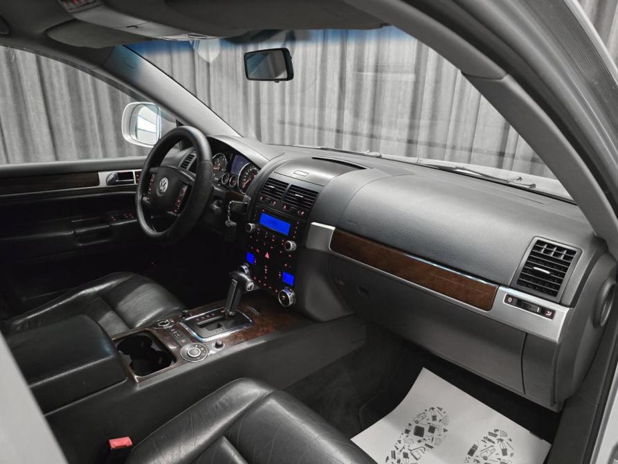 Volkswagen Touareg I Рестайлинг Красноярск  - изображение 11